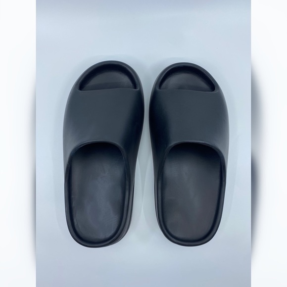 Heidi Women’s Slide - Black - Picture 6 of 6
